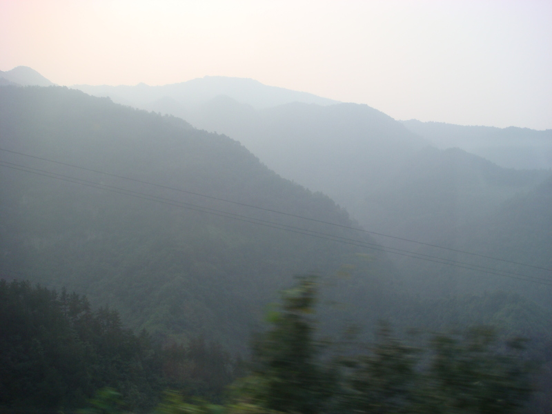 Image: /media/?path=/trips/2007-08-13 China/2007-08-19_Xi'an-Wudang/20070819-183942-1-Joe.jpg